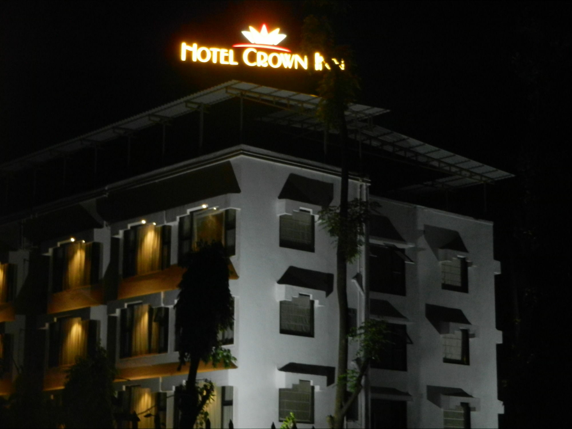 Oyo 78245 Collection O Hotel Crown Inn Nova Bombaim Exterior foto